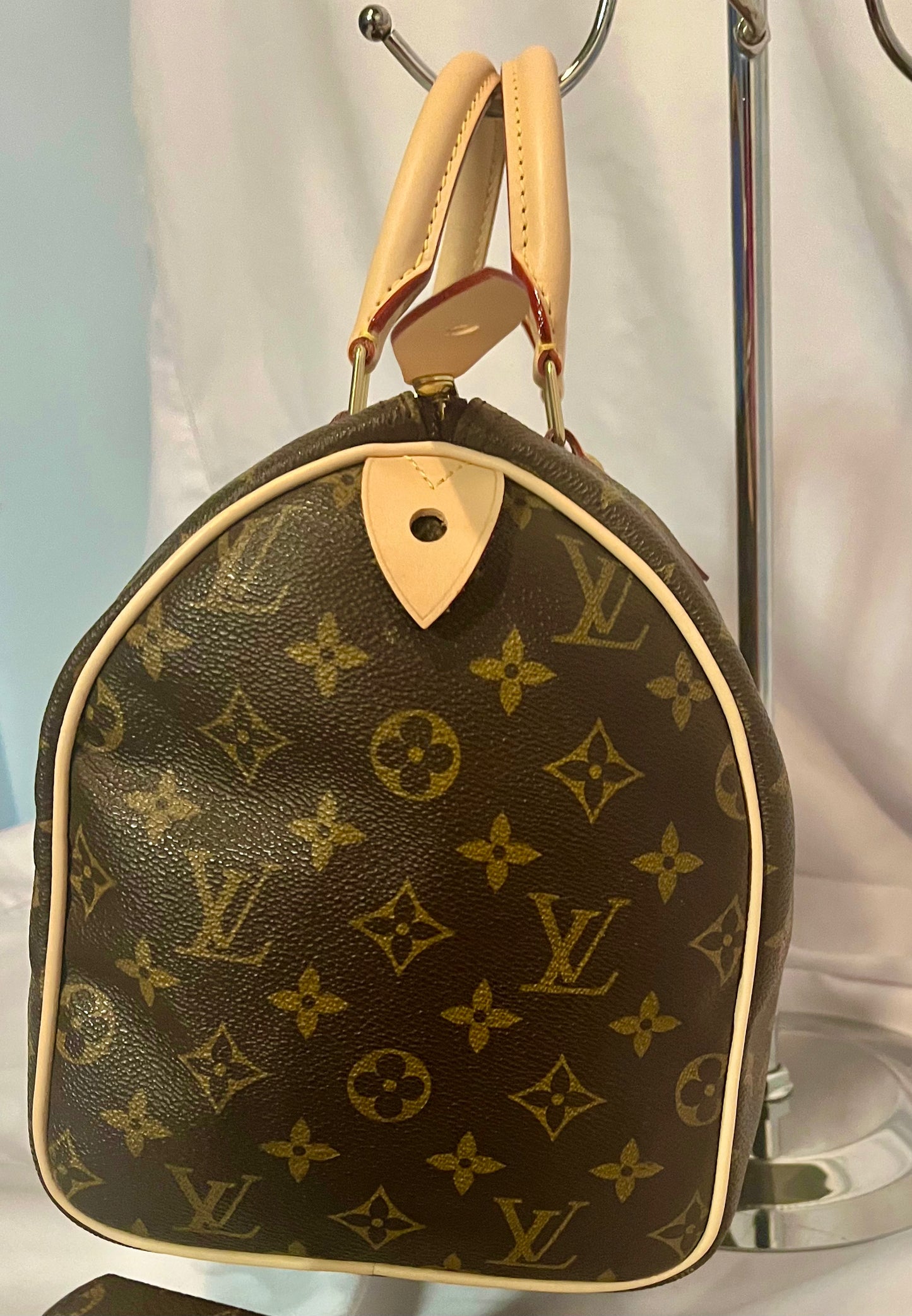 Louis Vuitton like new Speedy 30