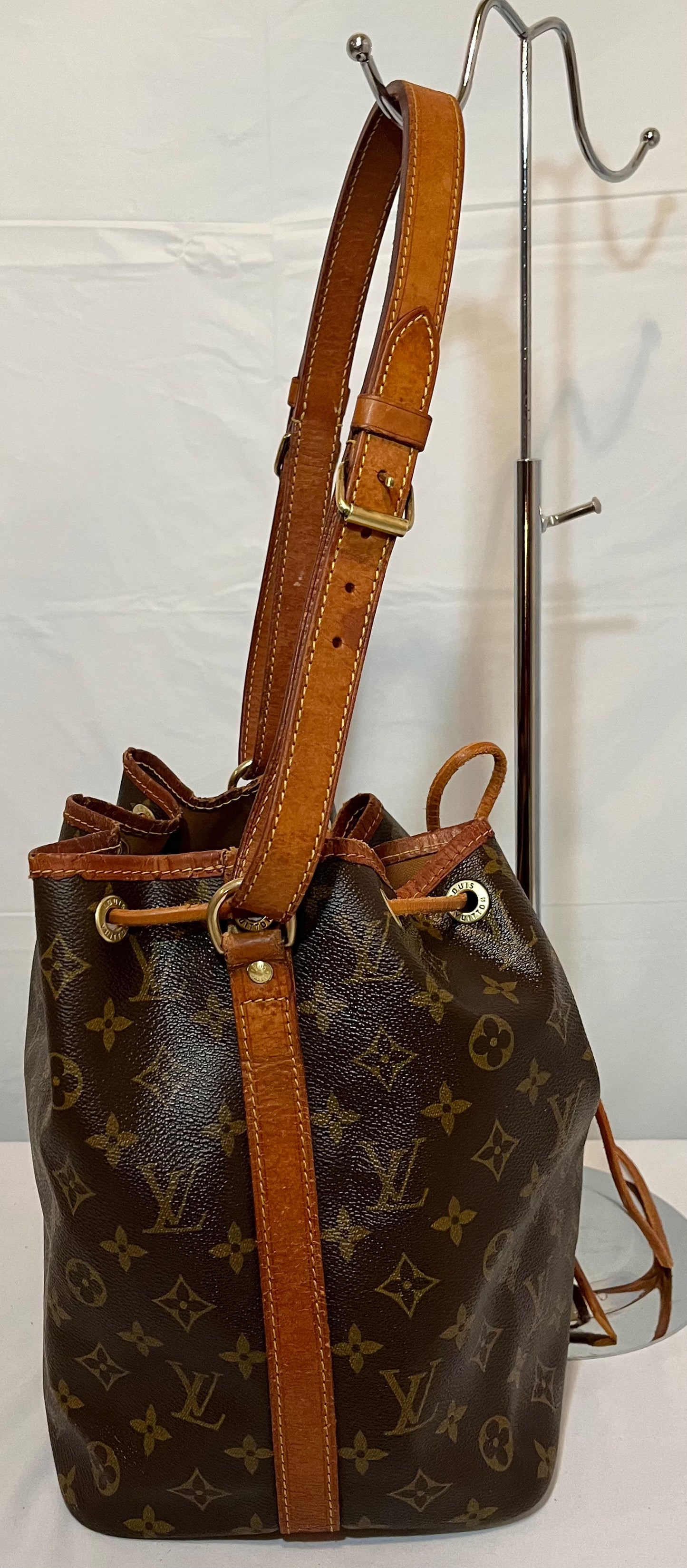 Louis Vuitton Petite Noe Drawstring & LV Wallet