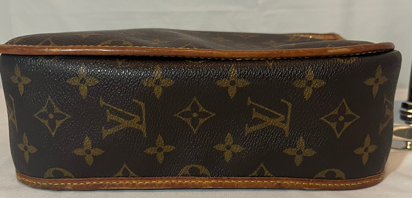 Louis Vuitton Crossover/Shoulder bag