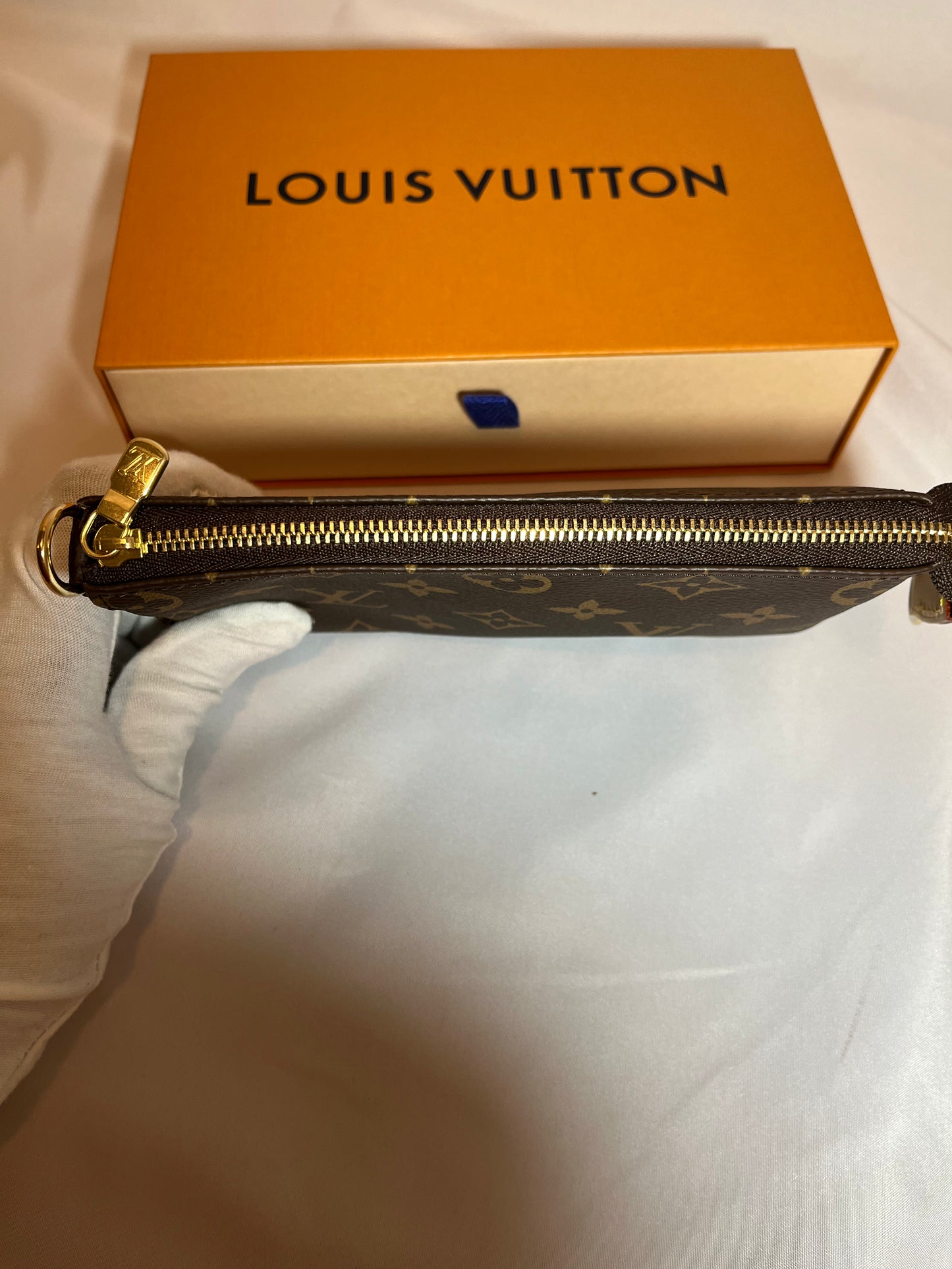 Louis Vuitton NIB Mini Pochette