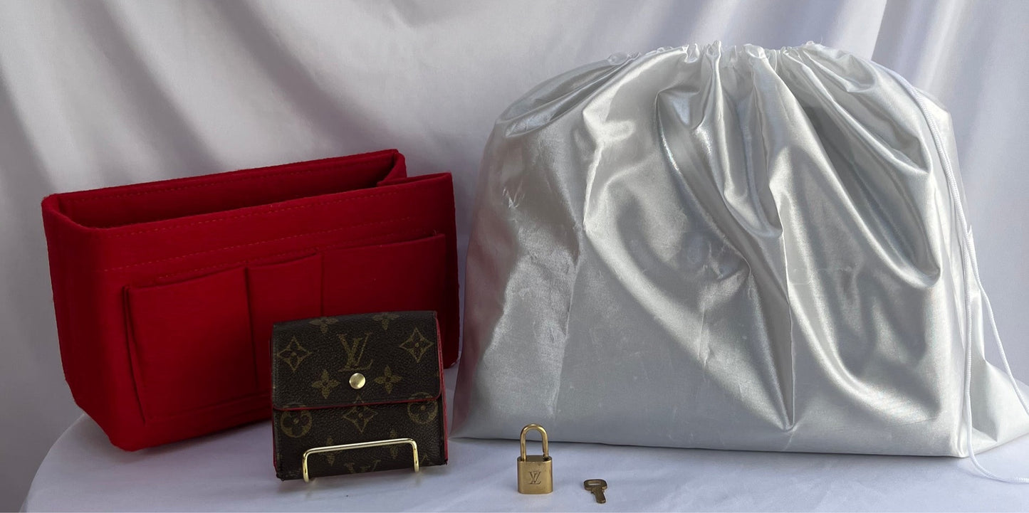 Louis Vuitton Speedy 30