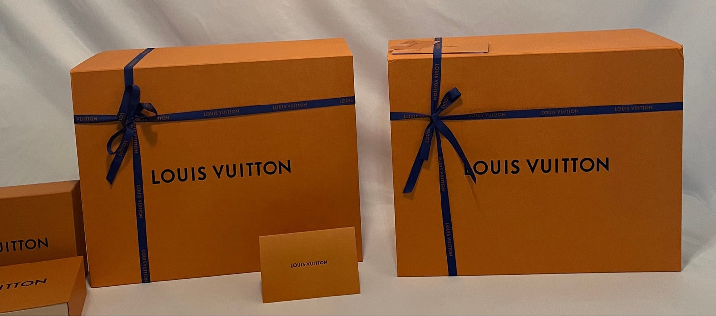 Louis Vuitton Noe & LV Wallet