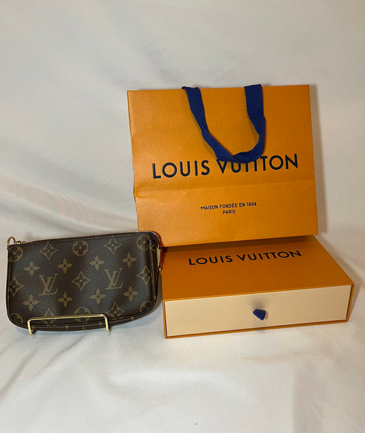 Louis Vuitton NIB Mini Pochette