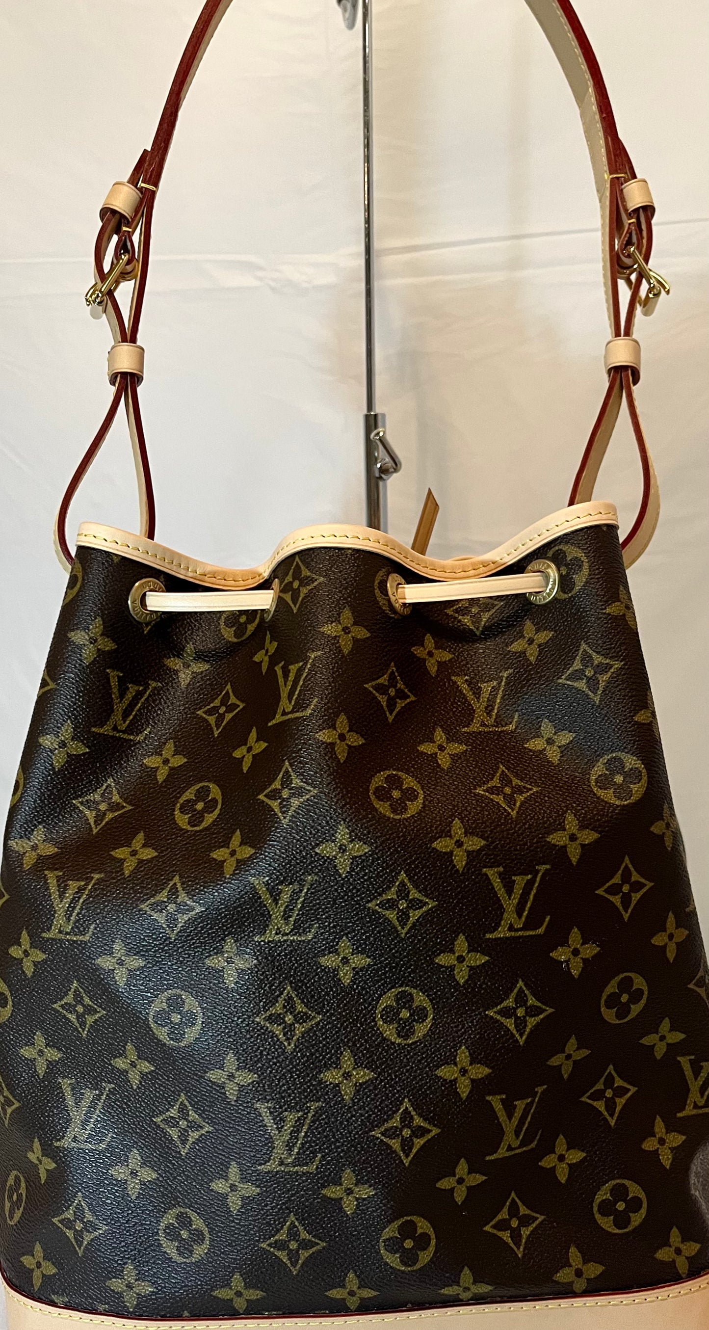 Louis Vuitton Petite Noe